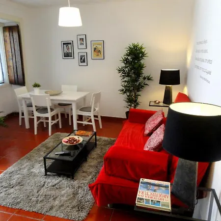 Principe Real Cecilio Apartment *