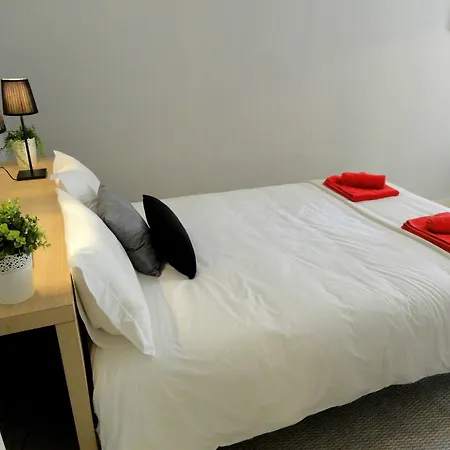 Principe Real Cecilio Apartment *