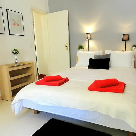 Principe Real Cecilio Apartment *